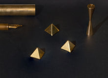 Load image into Gallery viewer, Brass Sqikey